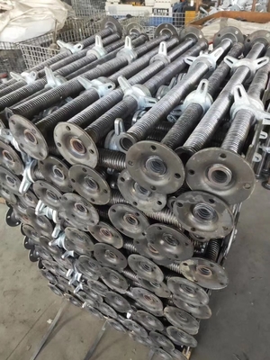 Ringlock-systeem voor de bouw van steigers met een ronde basisplaat