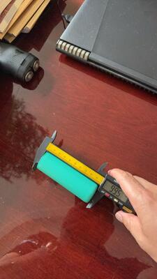Lange PE-kap Innerlijke diameter 30 mm Niet-tapered Plastic End Cap voor constructiebalk